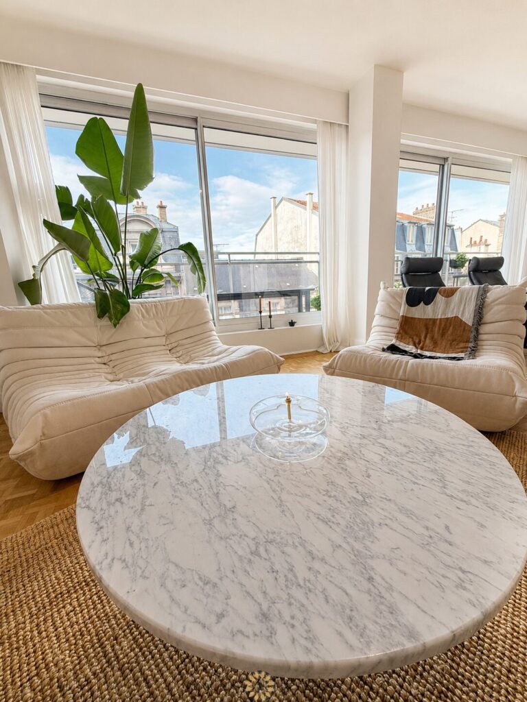 Appartement type 3/4 avec grand balcon filant et stationneme – 4 pièces – 3 chambres – 121.98 m²