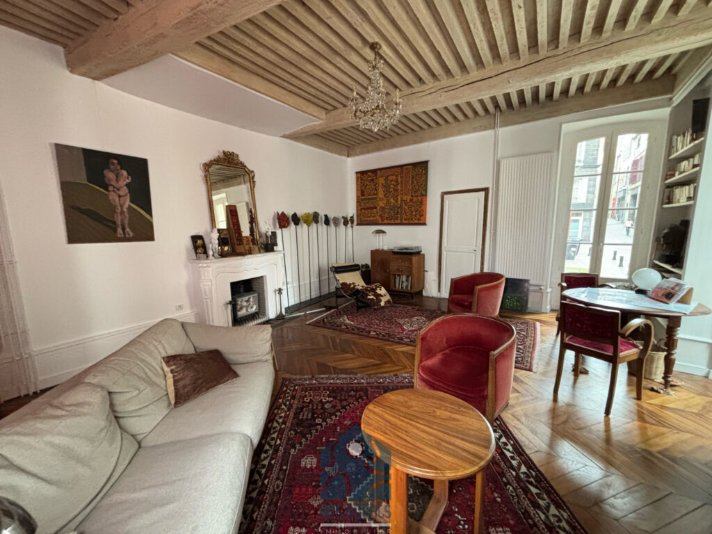Triplex avec garage – 3 pièces – 1 chambre – 93 m²