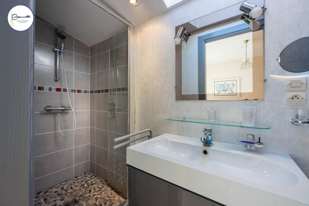 Maison EPINAL 8 pièces 124m2  – 8 pièces – 4 chambres – 124 m²
