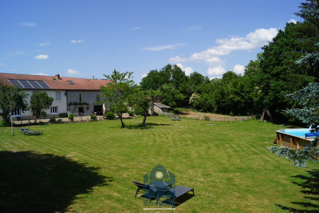 Propriété 10 pièces avec terrain, piscine et annexes – 10 pièces – 8 chambres – 316 m²
