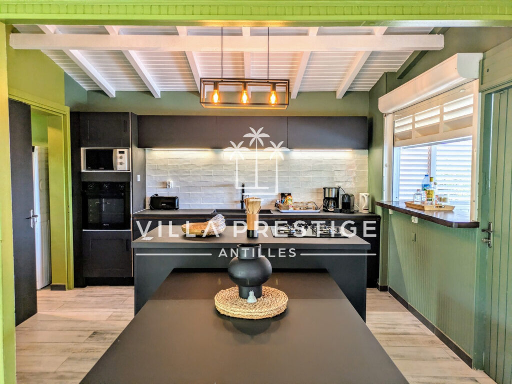 VILLA VUE MER AVEC BUNGALOW INDEPENDANT – PROCHE PLAGES ET  – 6 pièces – 5 chambres – 179 m²