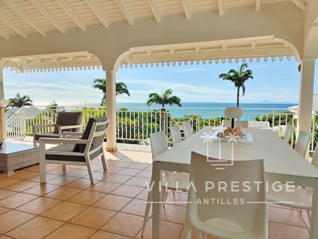 Villa de standing 3 chambres et studio indépendant – vue mer – 5 pièces – 4 chambres – 140 m²