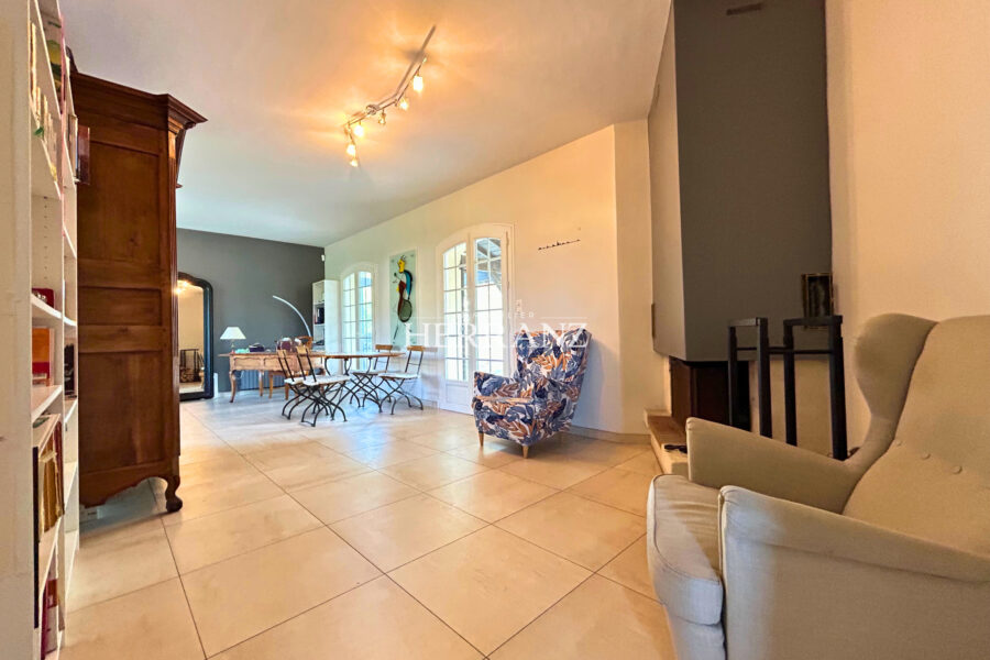 Maison à vendre à Rauzan