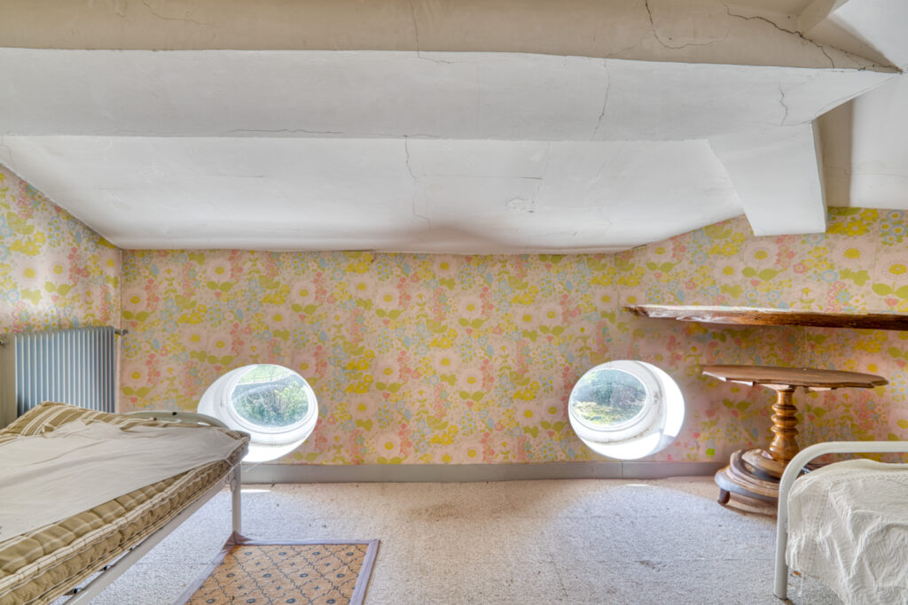 Chasselay propriété avec terrain calme, piscine et vue extra – 9 pièces – 7 chambres – 174.47 m²