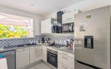VILLA DE CHARME AVEC PISCINE ET GARAGE – CENTRE-VILLE SAINT- – 4 pièces – 3 chambres – 83.84 m²