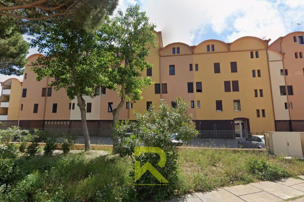 GRUISSAN   DUPLEX 3 CHAMBRES AVEC LOGGIA, PISCINE ET PARKING – 4 pièces – 3 chambres – 73 m²