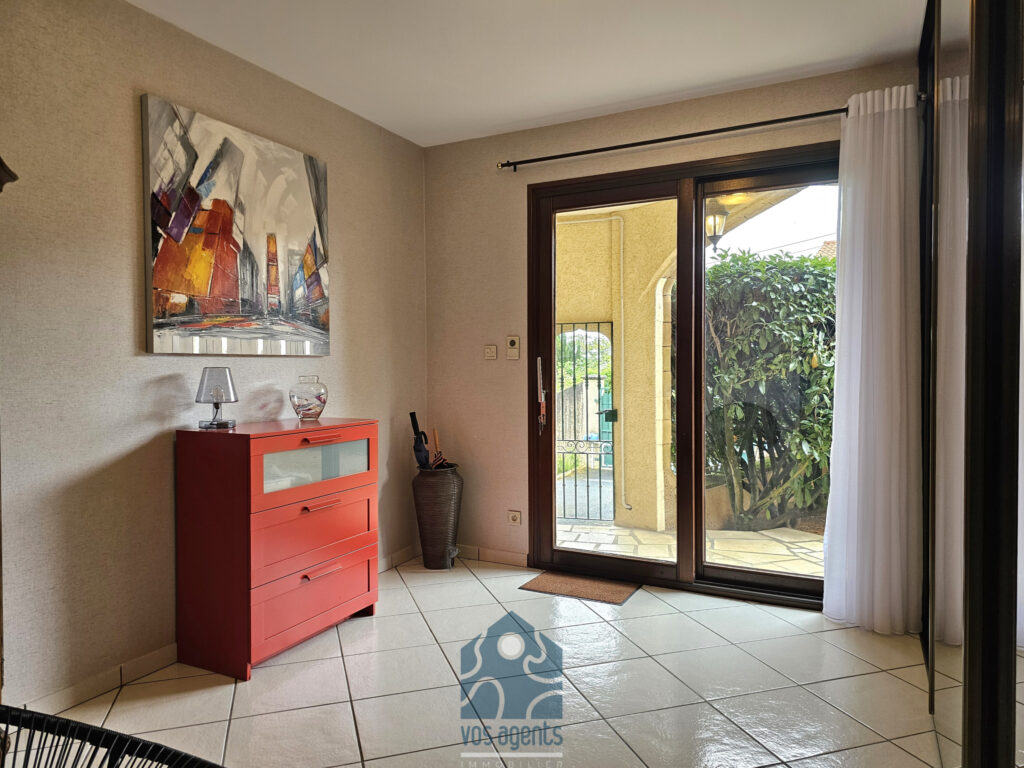 Maison de caractère 7 pièces 4 chambres avec piscine, terras – 7 pièces – 4 chambres – 218 m²