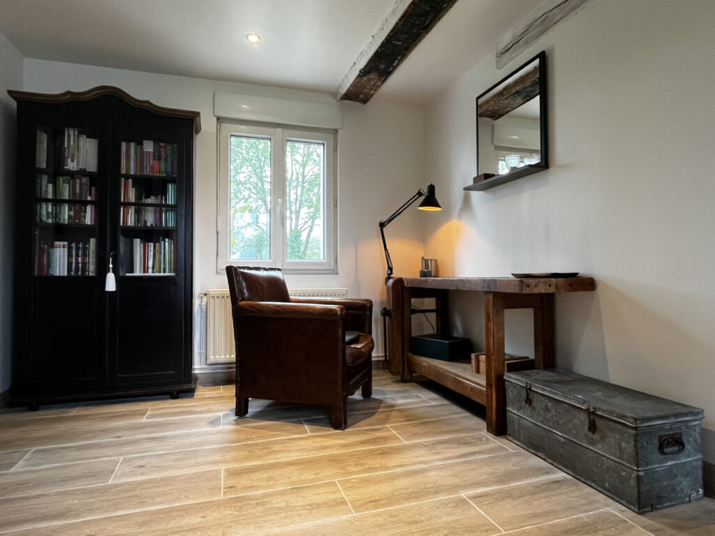 Propriété pleine de charmes au coeur des prairies normande – 5 pièces – 3 chambres – 98 m²