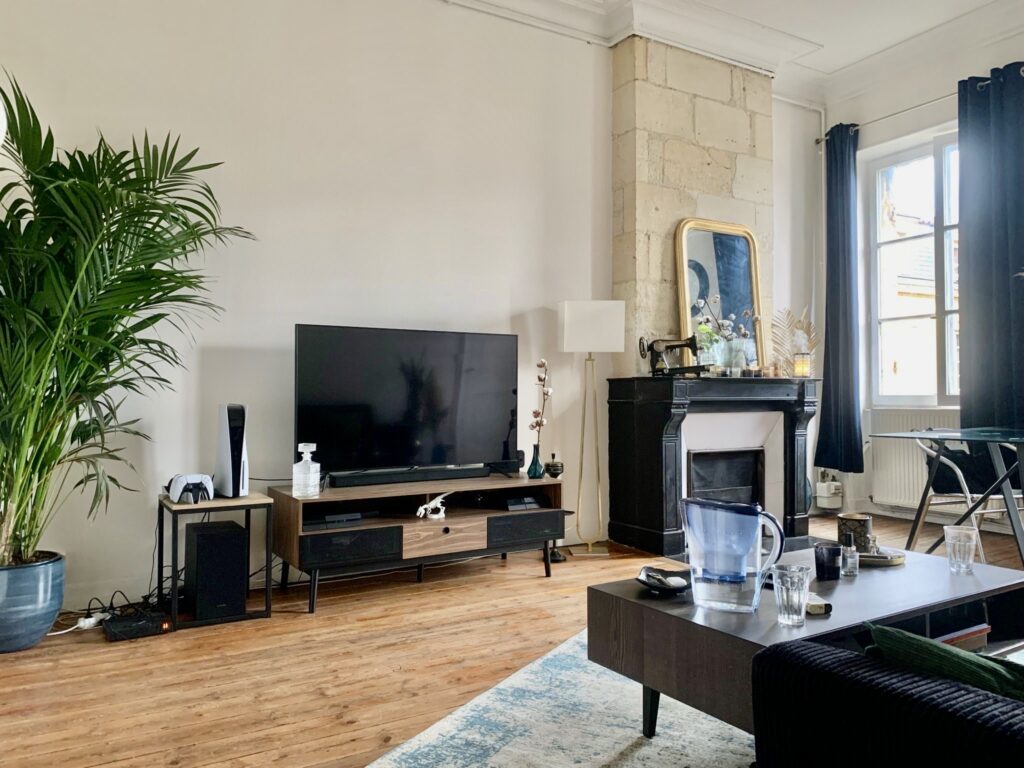 SAINT PAUL – 3 PIÈCES AVEC STATIONNEMENT – 3 pièces – 2 chambres – 64.56 m²