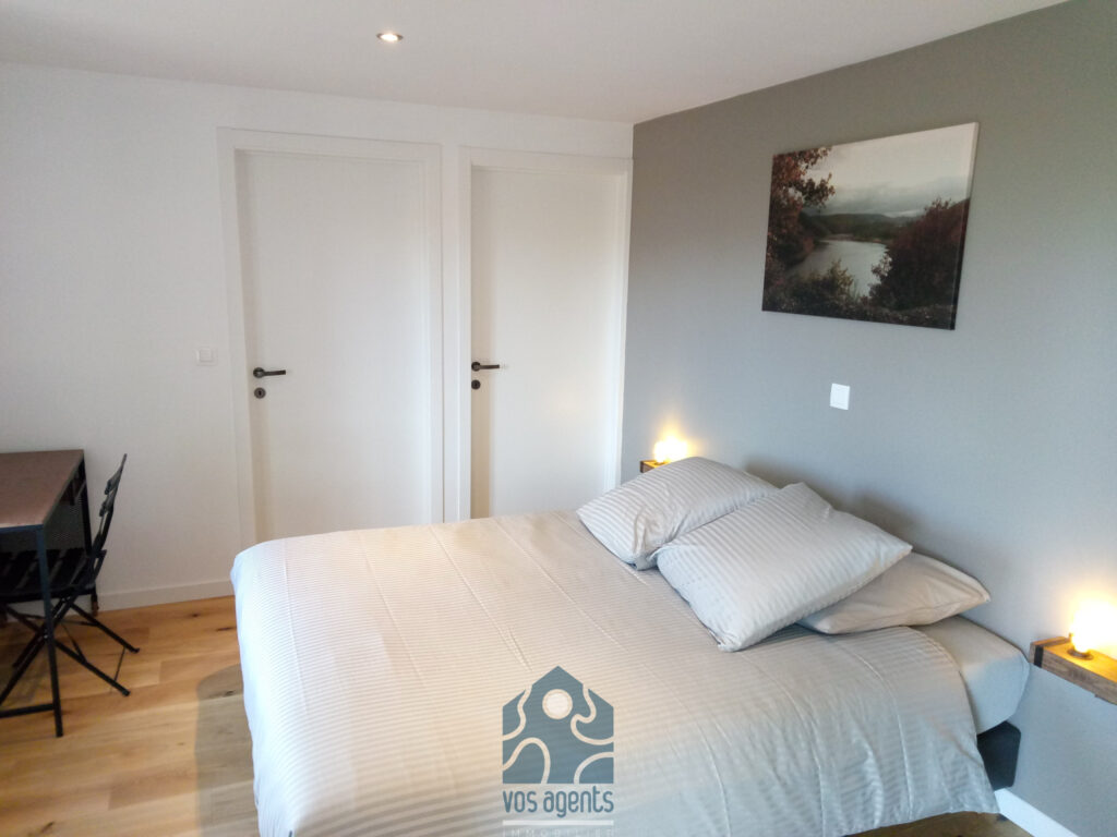 Propriété 10 pièces avec terrain, piscine et annexes – 10 pièces – 8 chambres – 316 m²