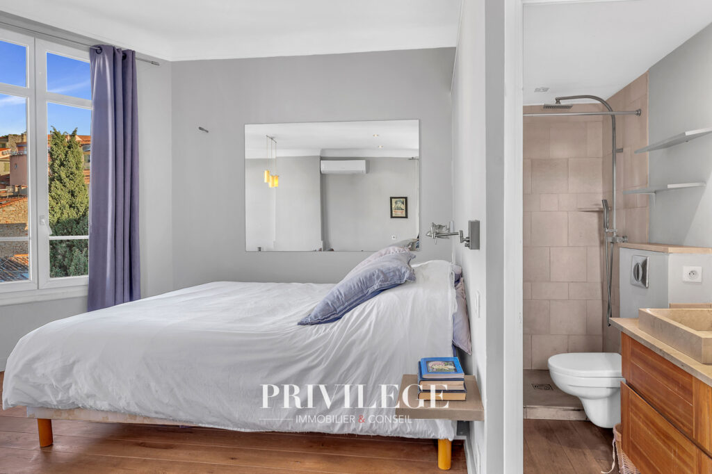 Cannes   Dernier étage   2 pièces rénové avec balcon vue dég – 1 pièce – 1 chambre – 34 m²
