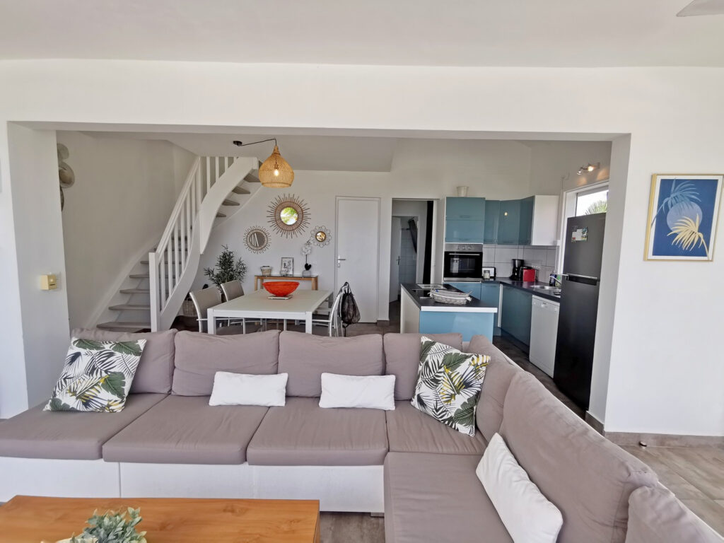 Superbe DUPLEX – Vue Mer panoramique et accès plage de sable – 3 pièces – 2 chambres – 64.4 m²