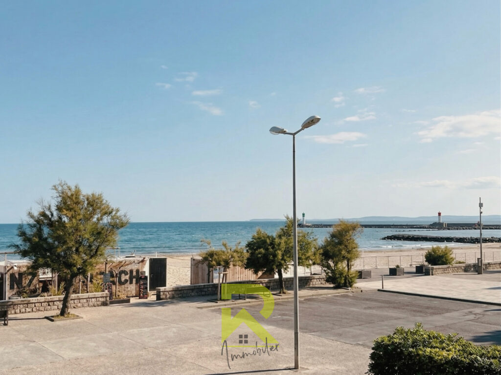 GRAU D&rsquo;AGDE, Vue Mer, T2 loué Meublé avec extérieurs – 2 pièces – 1 chambre – 41.82 m²