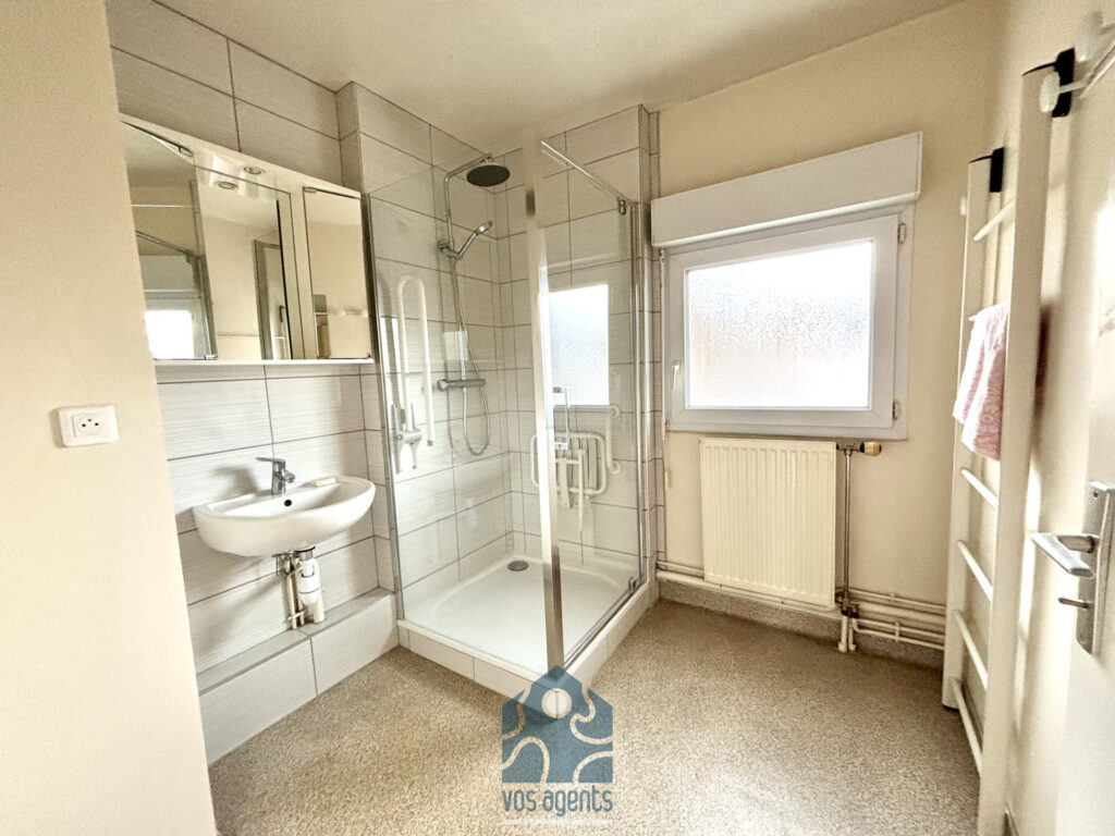 Appartement en duplex 6 pièces avec 3 terrasses, garage et c – 6 pièces – 5 chambres – 147.57 m²