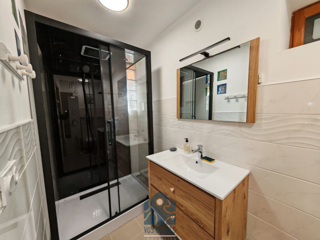 Maison 120m2 sur 700m2 de terrain – 5 pièces – 3 chambres – 120 m²