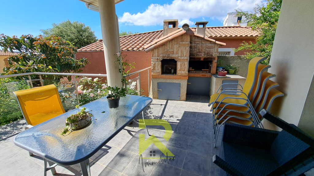 Villa 7 pièces de 180 m2 avec jardin 394 m2  – 7 pièces – 5 chambres – 180 m²
