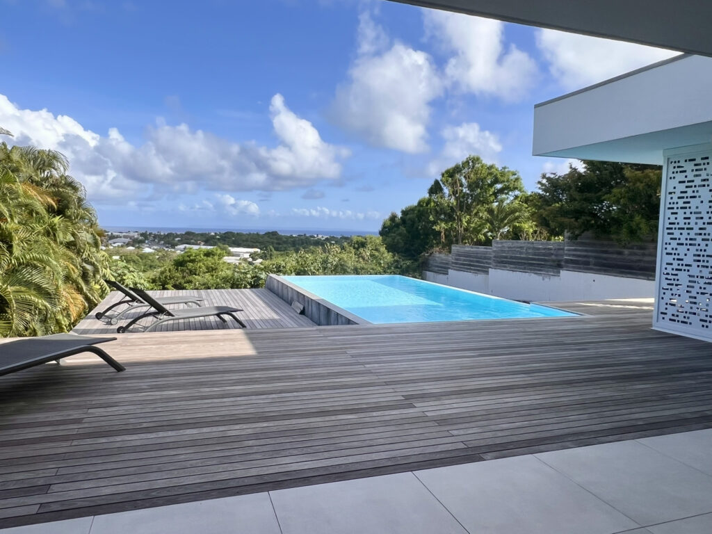Villa de luxe VUE MER St François – 5 pièces – 3 chambres – 155 m²