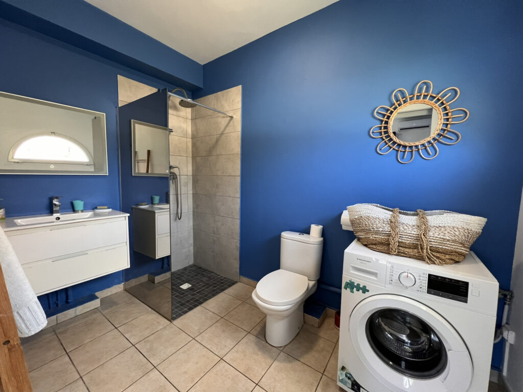 MAISON DE PLAGE FACE A LA MER A ST FRANCOIS – 4 pièces – 3 chambres – 109 m²
