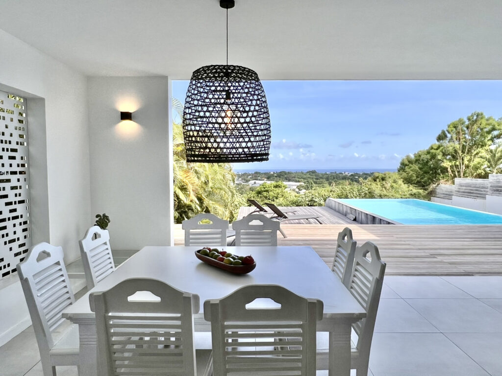 Villa de luxe VUE MER St François – 5 pièces – 3 chambres – 155 m²