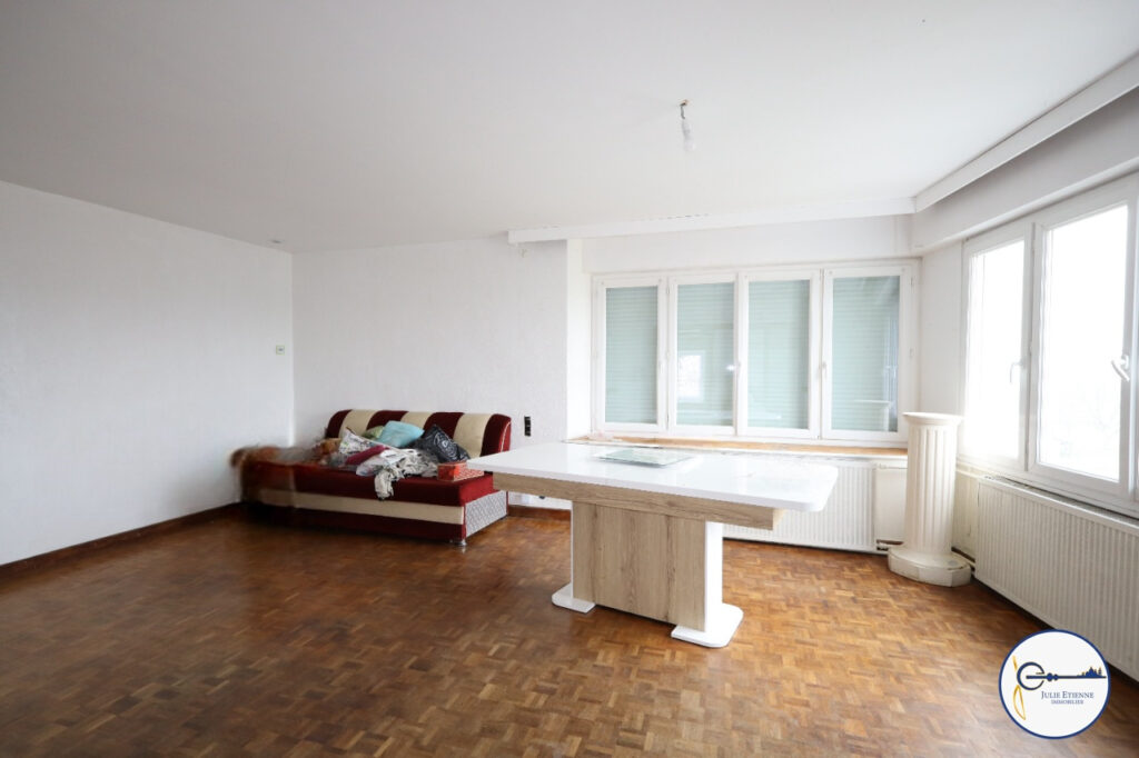 Maison Domèvre-sur-Durbion 7 pièces  137m2  – 7 pièces – 4 chambres – 137 m²