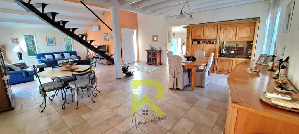 Villa de prestige avec piscine Le Grau d&rsquo;Agde (34300) – 7 pièces – 4 chambres – 220 m²
