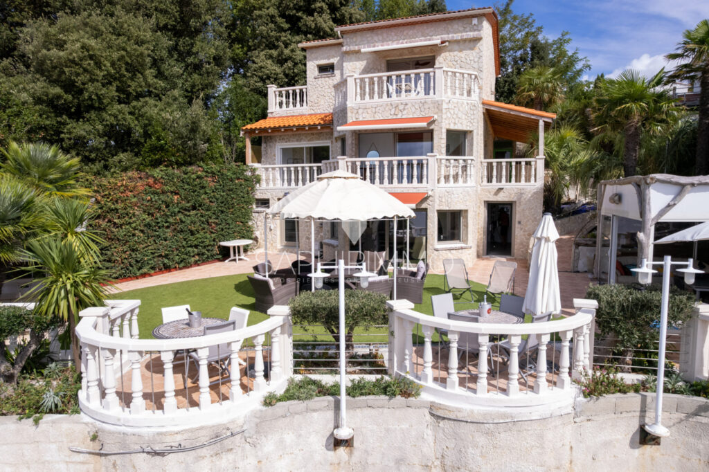 Villa d&rsquo;exception, terrasse vue océan, dépendance, chemin à  – 5 pièces – 3 chambres – 133.21 m²