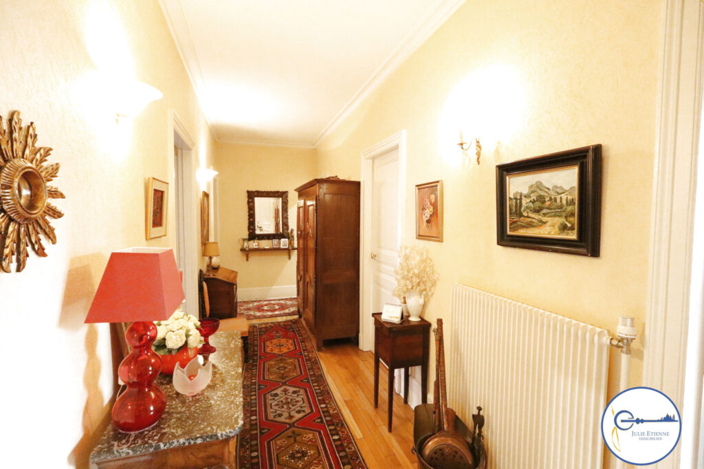 Appartement Epinal 5 pièces 109m2 + Garage – 5 pièces – 3 chambres – 109.4 m²