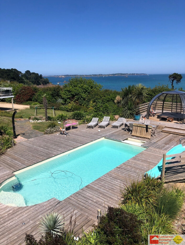 À VENDRE   Maison contemporaine avec vue mer exceptionnelle  – 5 pièces – 3 chambres – 170 m²