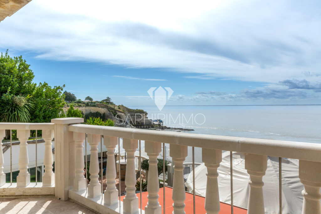 Villa d&rsquo;exception, terrasse vue océan, dépendance, chemin à  – 5 pièces – 3 chambres – 133.21 m²