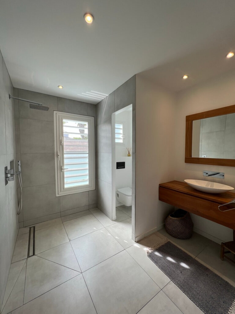 Villa de luxe VUE MER St François – 5 pièces – 3 chambres – 155 m²