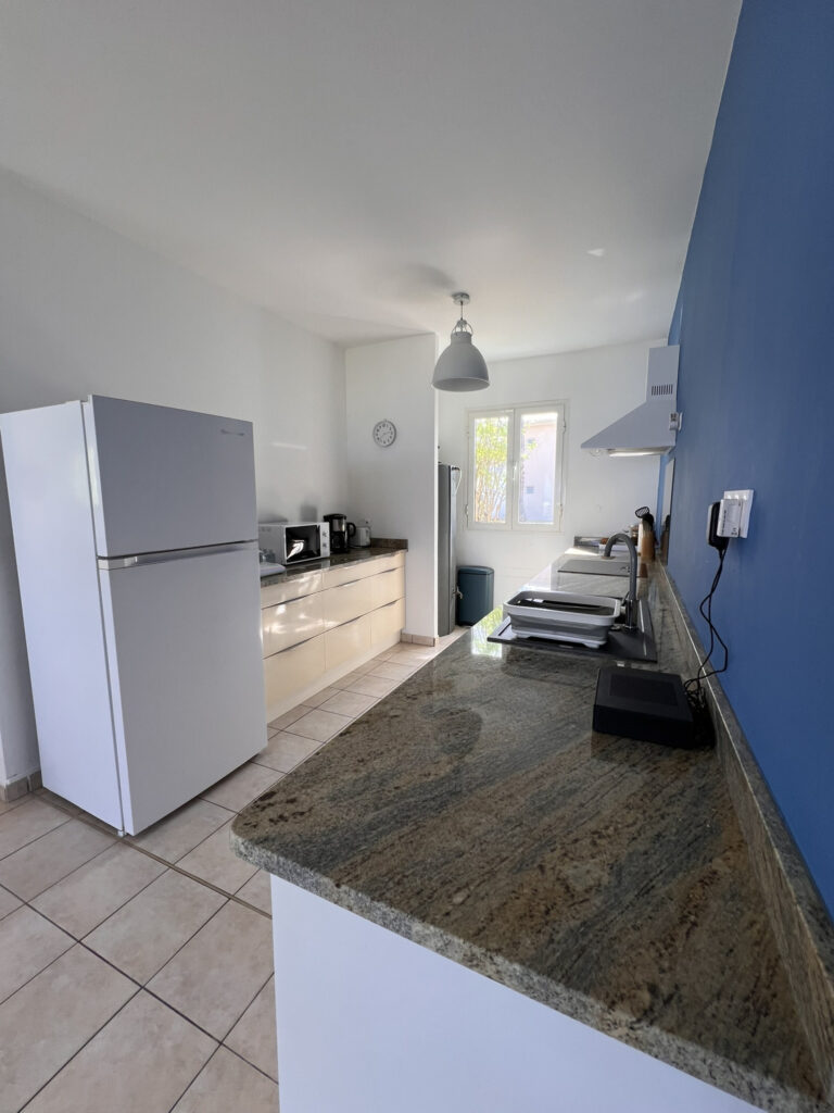 MAISON DE PLAGE FACE A LA MER A ST FRANCOIS – 4 pièces – 3 chambres – 109 m²