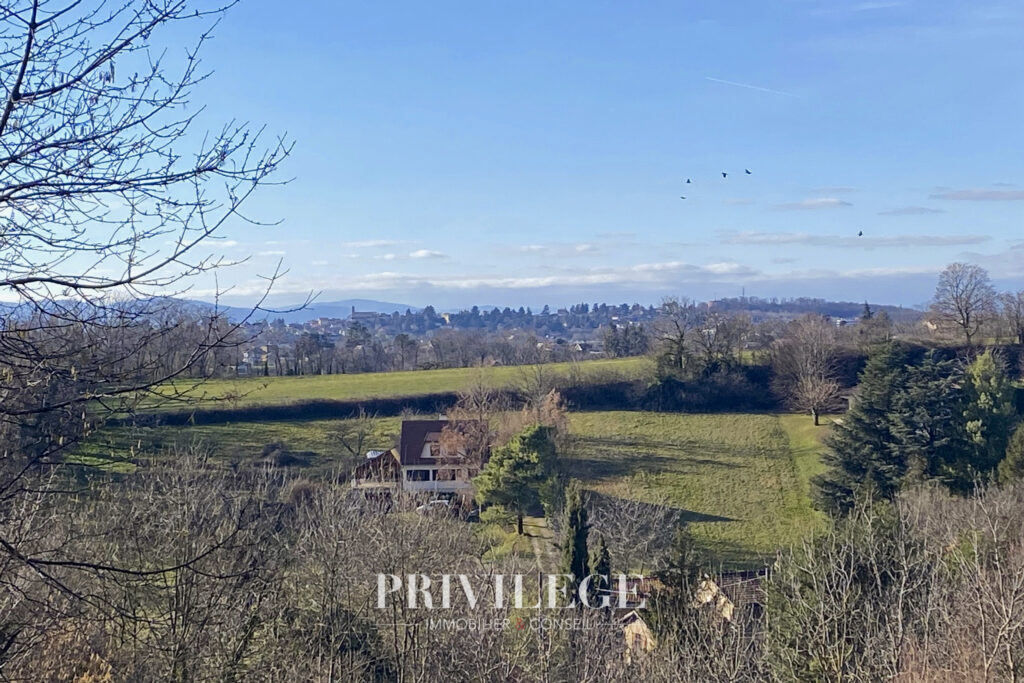 Terrain à bâtir avec vue – NR pièces – NR chambres – 905 m²