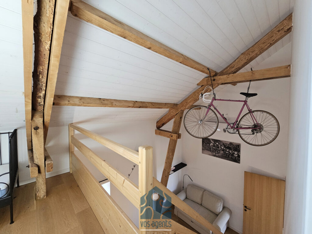 Propriété 10 pièces avec terrain, piscine et annexes – 10 pièces – 8 chambres – 316 m²