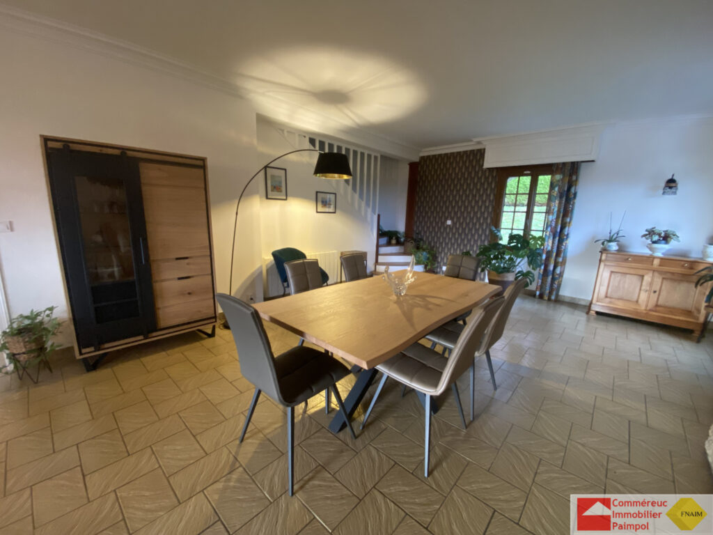 Vue sur mer, belle néo-bretonne rénovée, 200m2, 8 pièces, te – 8 pièces – 5 chambres – 223.85 m²