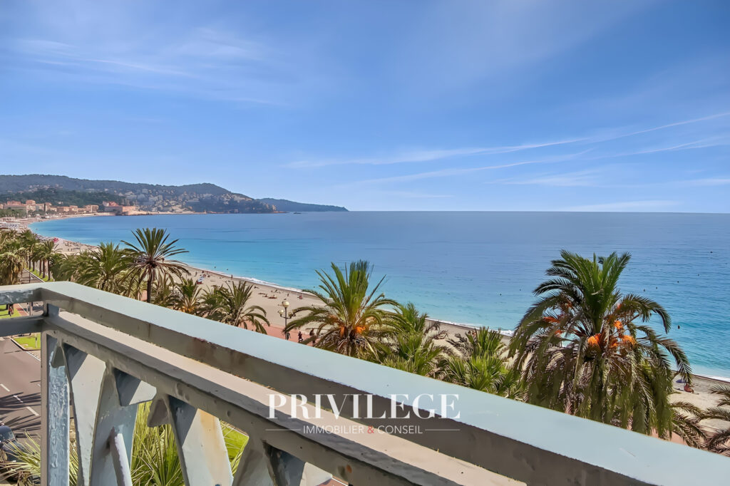 Vue mer imprenable   Appartement d&rsquo;exception sur la Promenad – 2 pièces – 1 chambre – 70 m²