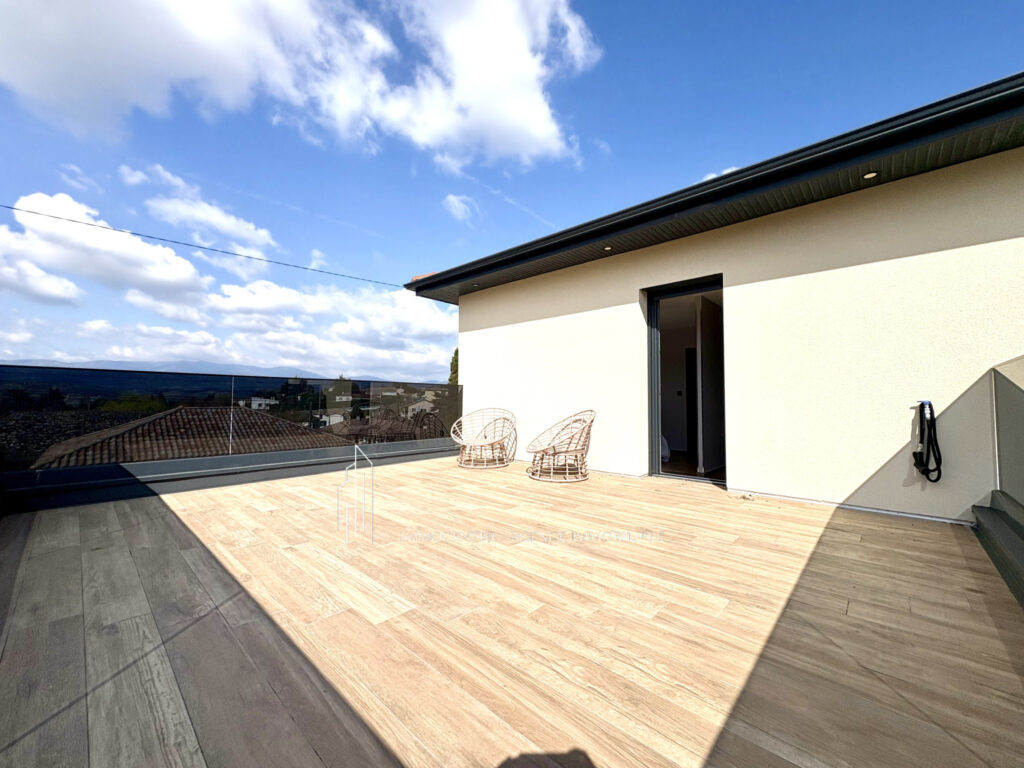 Villa  contemporaine Hauteurs du Péage de Roussillon – Agenc – 5 pièces – 3 chambres – 138 m²