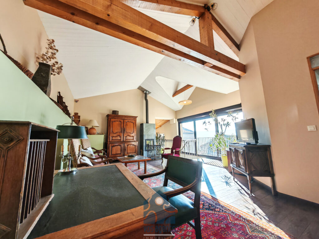 Maison 120m2 sur 700m2 de terrain – 5 pièces – 3 chambres – 120 m²