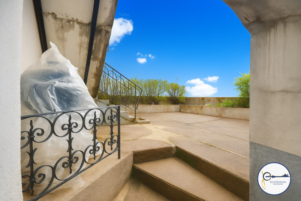 Maison Domèvre-sur-Durbion 7 pièces  137m2  – 7 pièces – 4 chambres – 137 m²