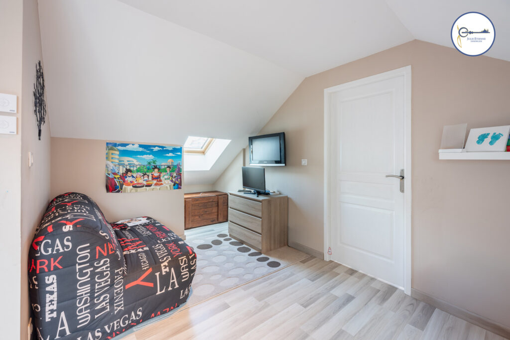Maison Hadol 6 pièces 143m2 – 7 pièces – 4 chambres – 143 m²