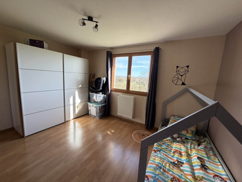 A LA CAMPAGNE – SAINT ANDRE SUR VIEUX JONC – 7 pièces – 3 chambres – 140 m²