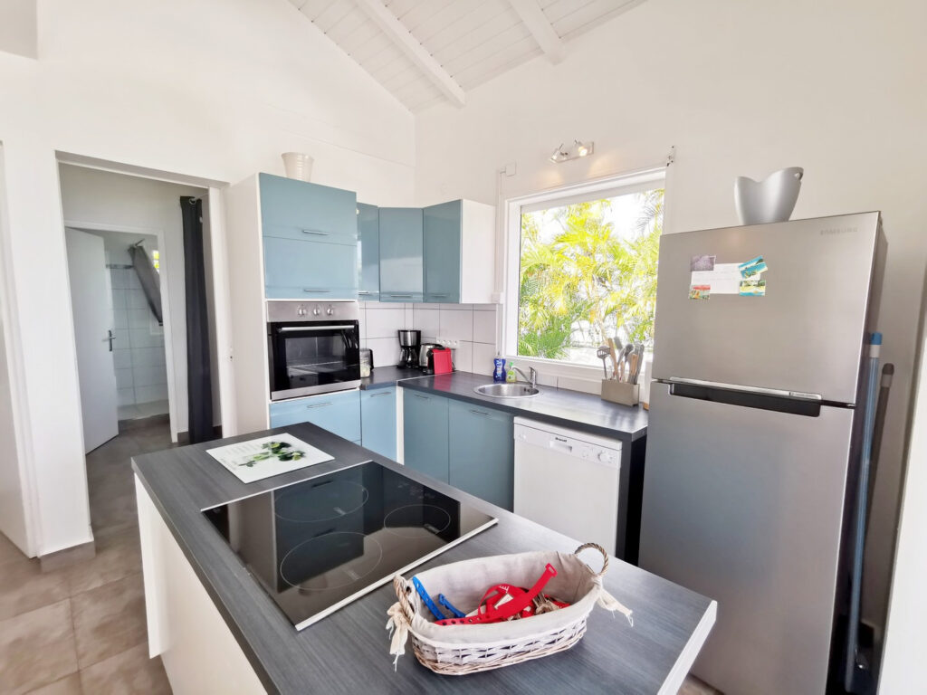 Superbe DUPLEX – Vue Mer panoramique et accès plage de sable – 3 pièces – 2 chambres – 64.4 m²