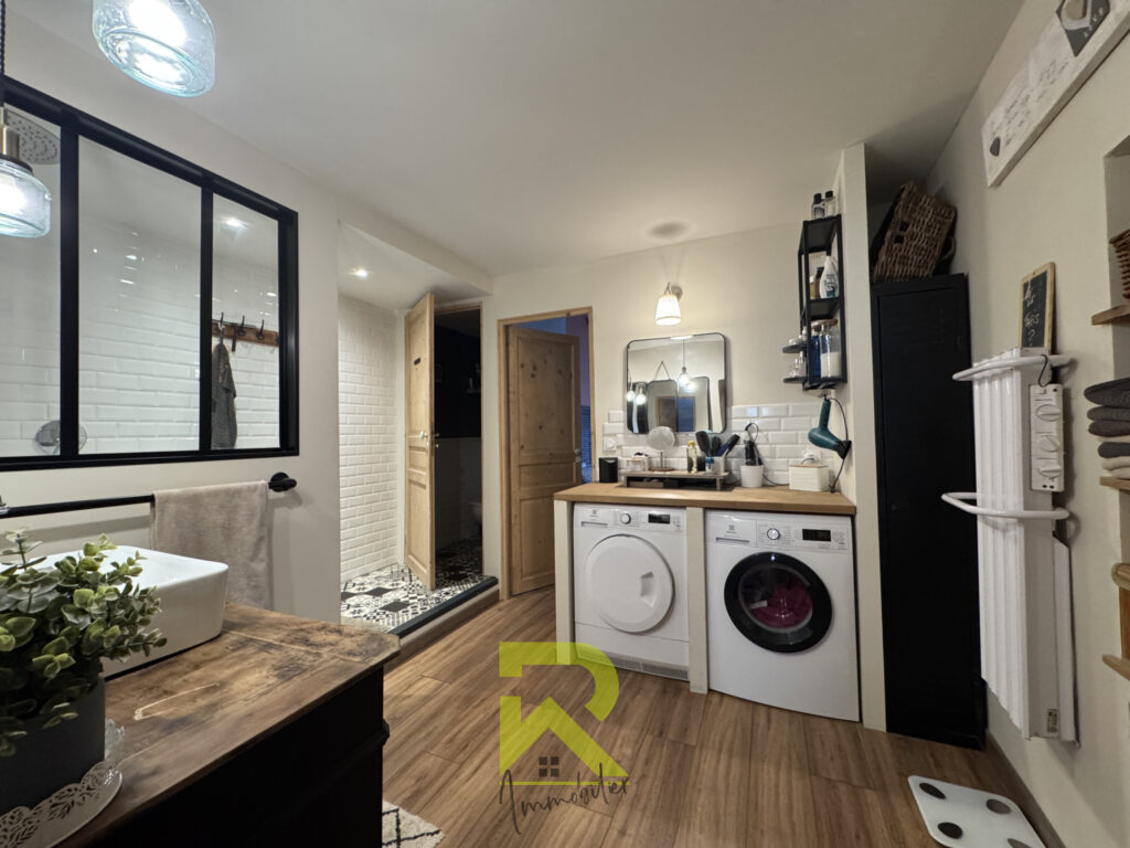 Appartement 136 m2   Vue canal   4 chambres   Narbonne centr – 6 pièces – 4 chambres – 136 m²