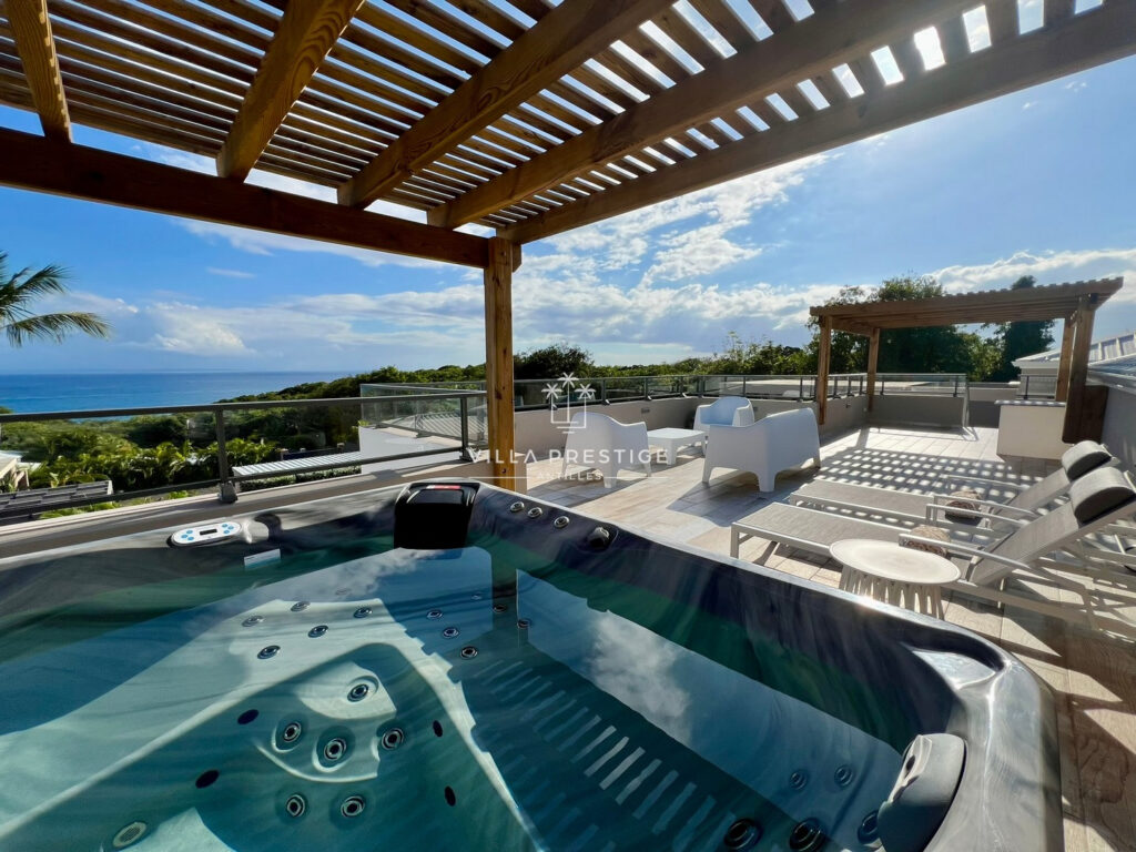 VILLA DE LUXE D&rsquo;ARCHITECTE DE 335M2 – 8 pièces – 4 chambres – 335 m²