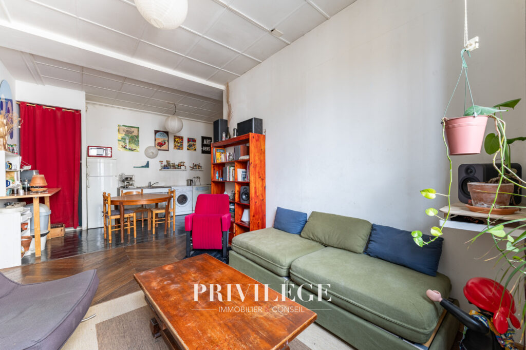 Appartement 90 m2 place Meissonnier – 4 pièces – 3 chambres – 91 m²