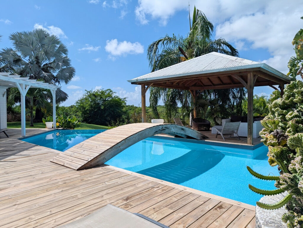 EXCLU Exceptionnelle Villa d&rsquo;Architecte avec Piscine à Débo – 5 pièces – 4 chambres – 246 m²