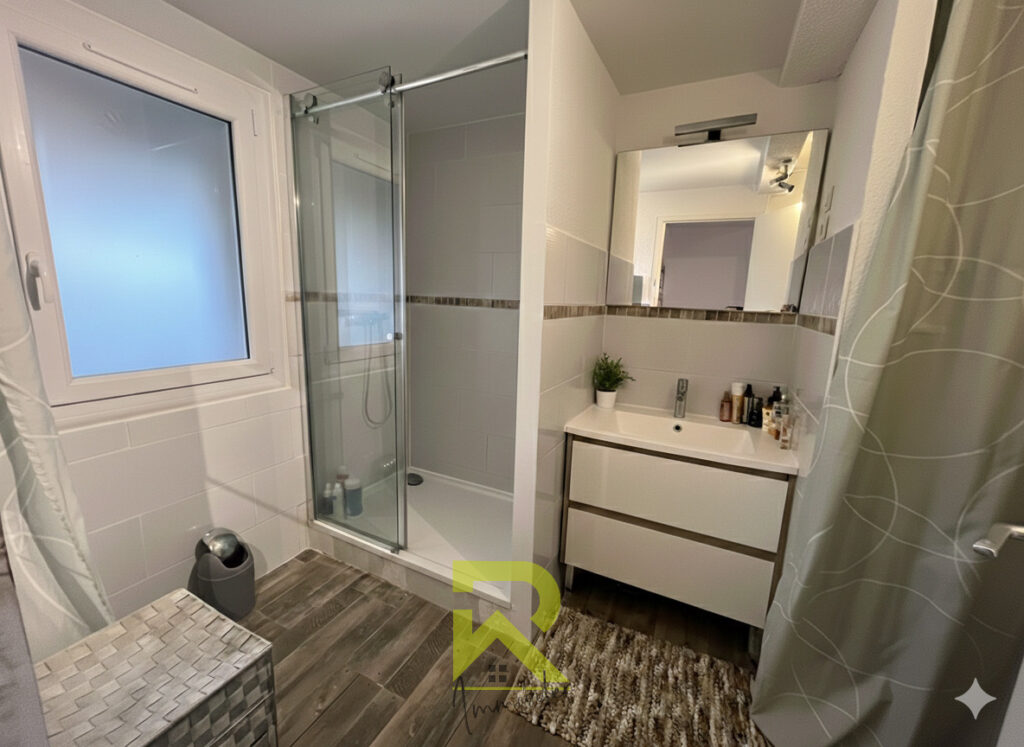 LE CAP D&rsquo;AGDE- DUPLEX 3 PIÈCES- VUE PORT – 3 pièces – 2 chambres – 60 m²