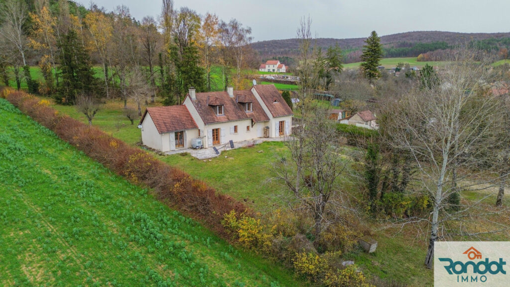 maison 8 pièces/5 chambres 171 m2  terrain 6480 m2 – 7 pièces – 5 chambres – 161 m²