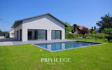Plain-pied contemporain avec piscine et prestations haut de  – 4 pièces – 3 chambres – 155 m²