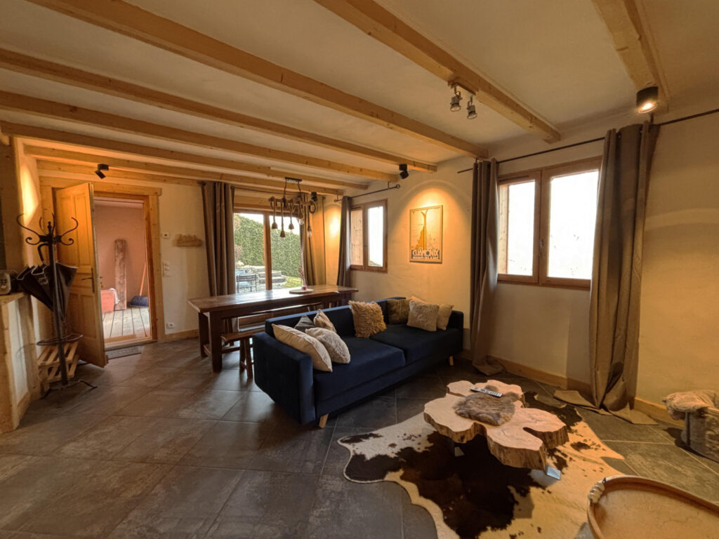 Chalet 10 pièces à 5 min. de Combloux – 10 pièces – 6 chambres – 323 m²