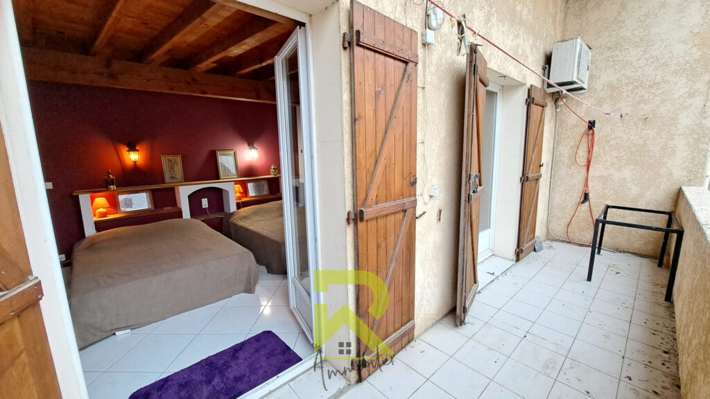 Maison d exception a GRUISSAN VILLAGE Prix au m2 imbattable  – 8 pièces – 3 chambres – 194 m²
